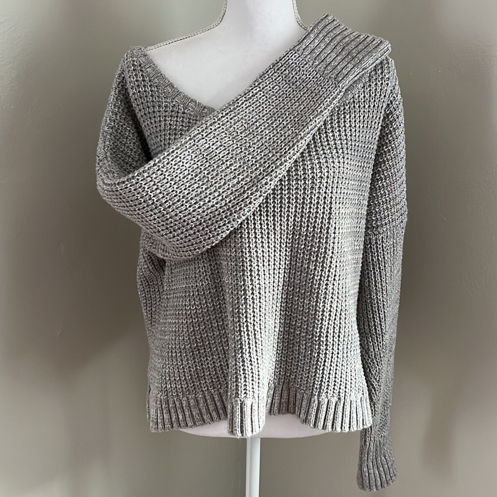 VICTORIA’S SECRET Chunky Knit Pullover Sweater